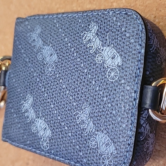 NWT Coach Horse 🐎 and Buggy Blue snapped pouch with keychain and hook - Picture 7 of 8